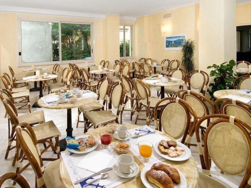 Hotel Prestige Cattolica Buitenkant foto