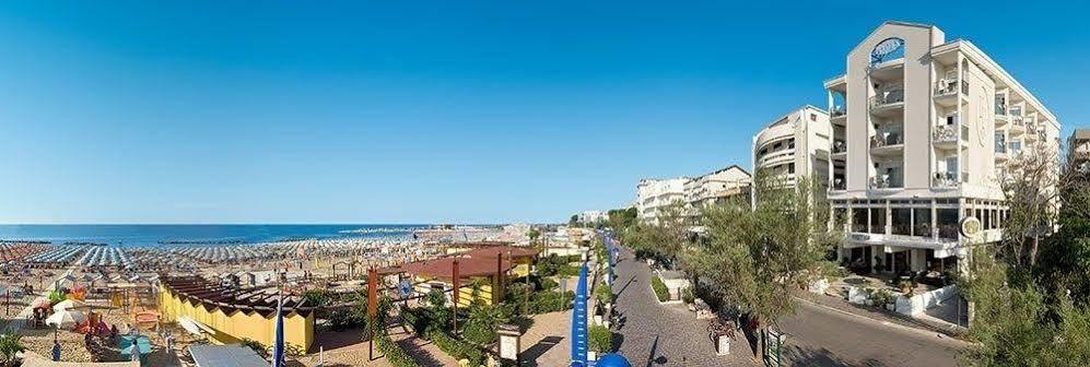 Hotel Prestige Cattolica Buitenkant foto